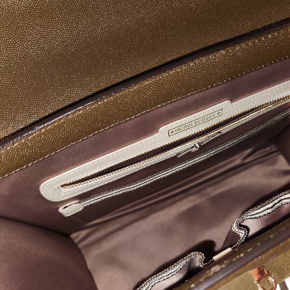 henri bendel hand bag crossbody - Picture 4 of 4